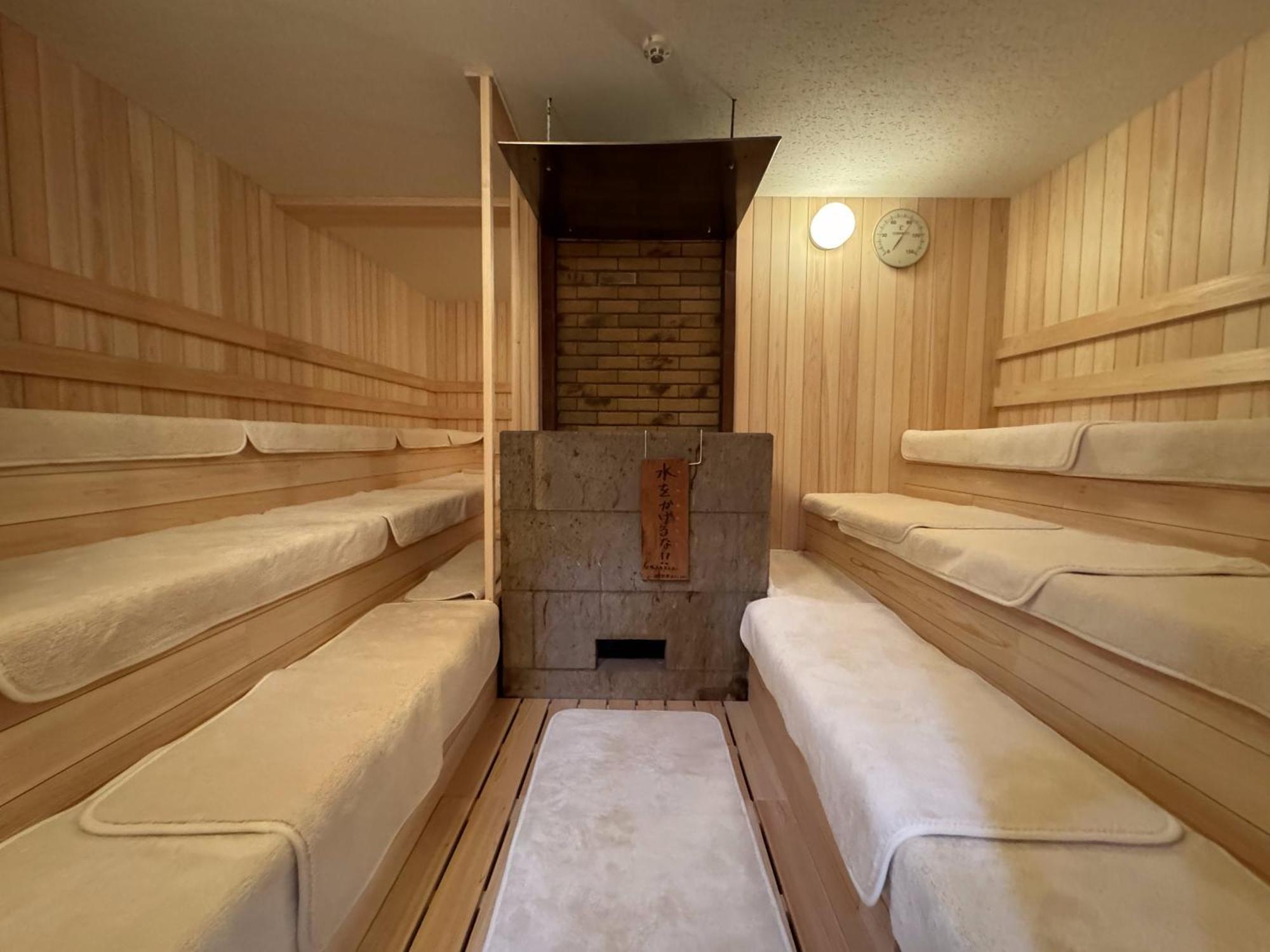Capsule hotel Capsule Kinshicho *
